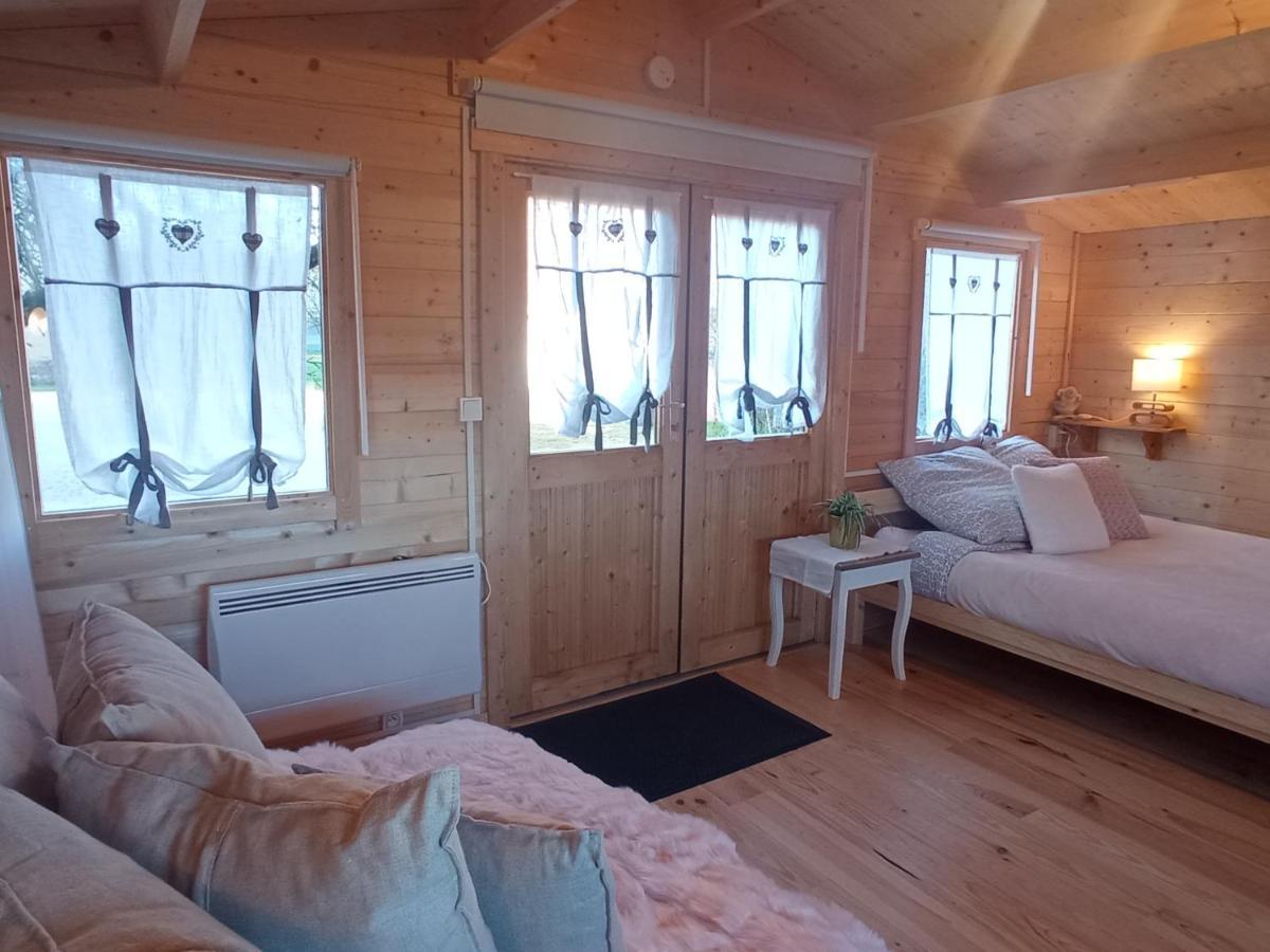 Chambre Studio Photo Chalet Sdb Partagee A Proximite Chavagne Exterior foto