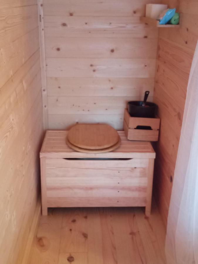Chambre Studio Photo Chalet Sdb Partagee A Proximite Chavagne Exterior foto