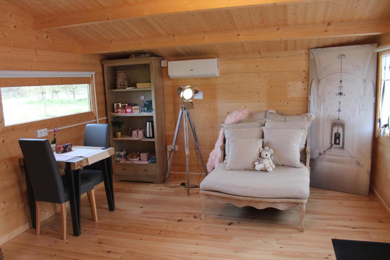 Chambre Studio Photo Chalet Sdb Partagee A Proximite Chavagne Exterior foto
